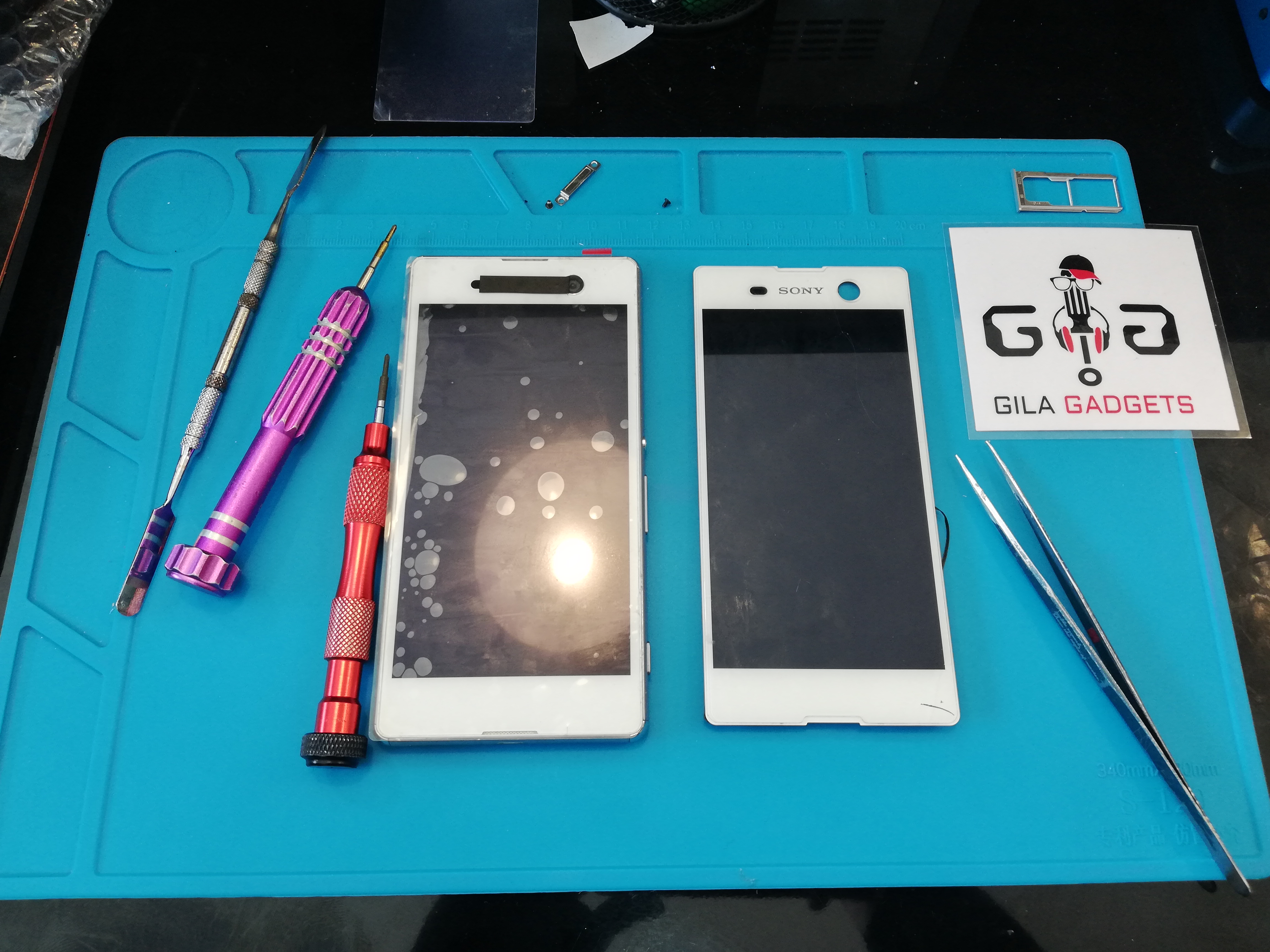 Replacement LCD Sony M5 – Taman Permata